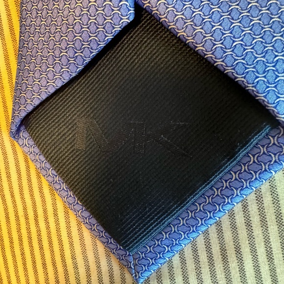 Michael Kors silk tie - Picture 5 of 5